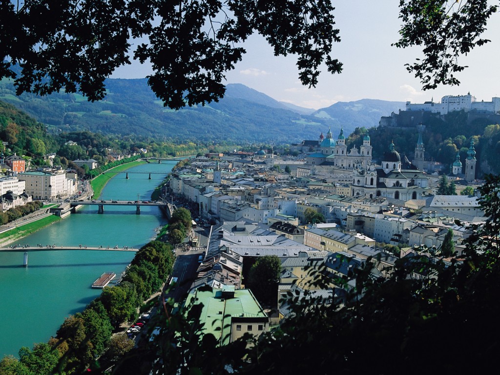 Hotel Hammerschmiede, Ausflugsziel Salzburg, Ausblick von der Stadalm auf die Altstadt
